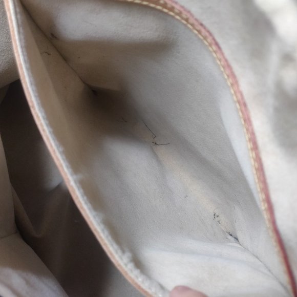 SOLD Louis Vuitton Monogram Crossbody Bag - Picture 8 of 15